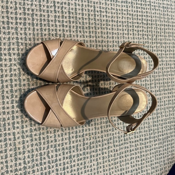 Stuart Weitzman platform heal - Picture 4 of 4